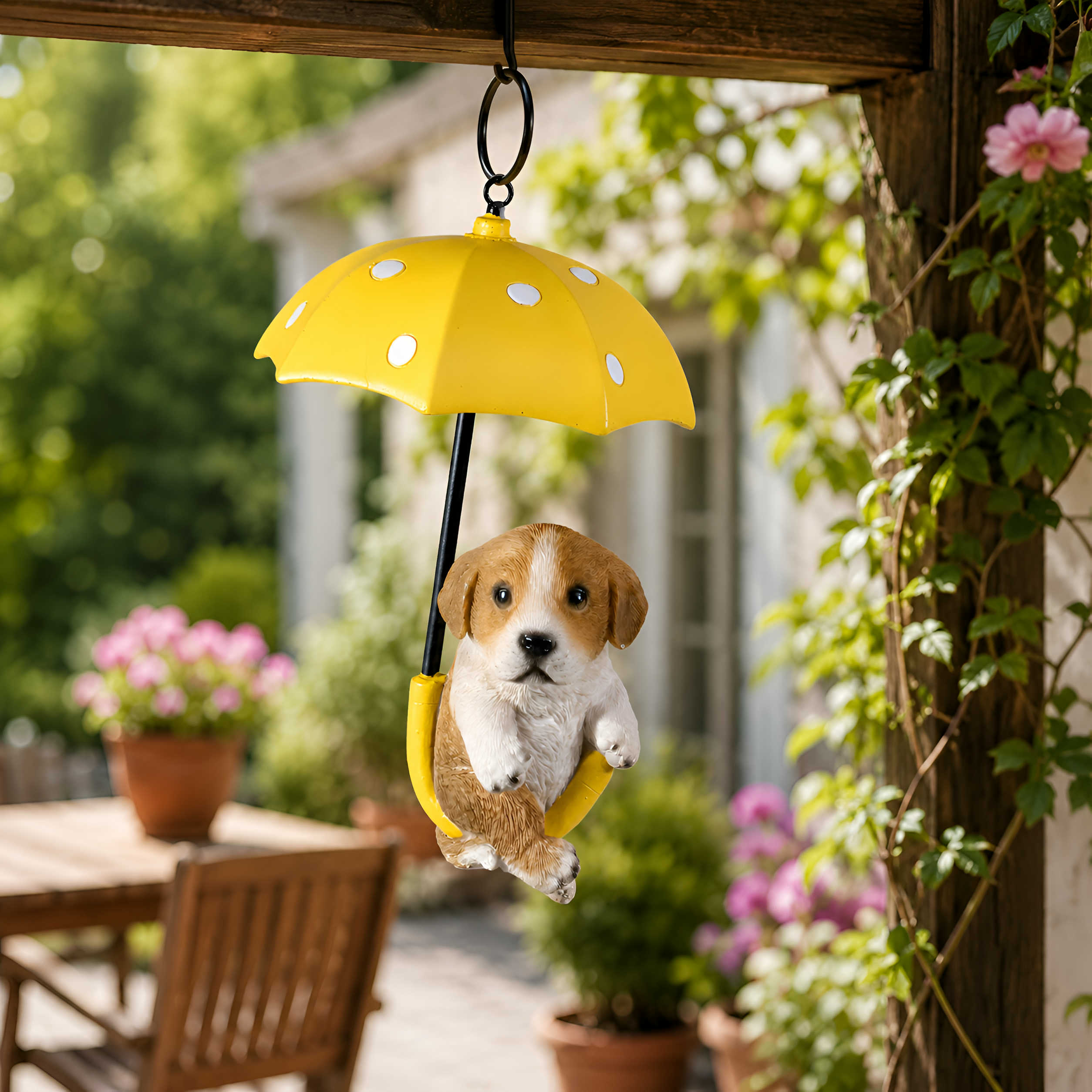 Hängedeko Tierfigur mit Regenschirm - Fenster Hängedeko für Garten mit Biene oder Hunde Figuren