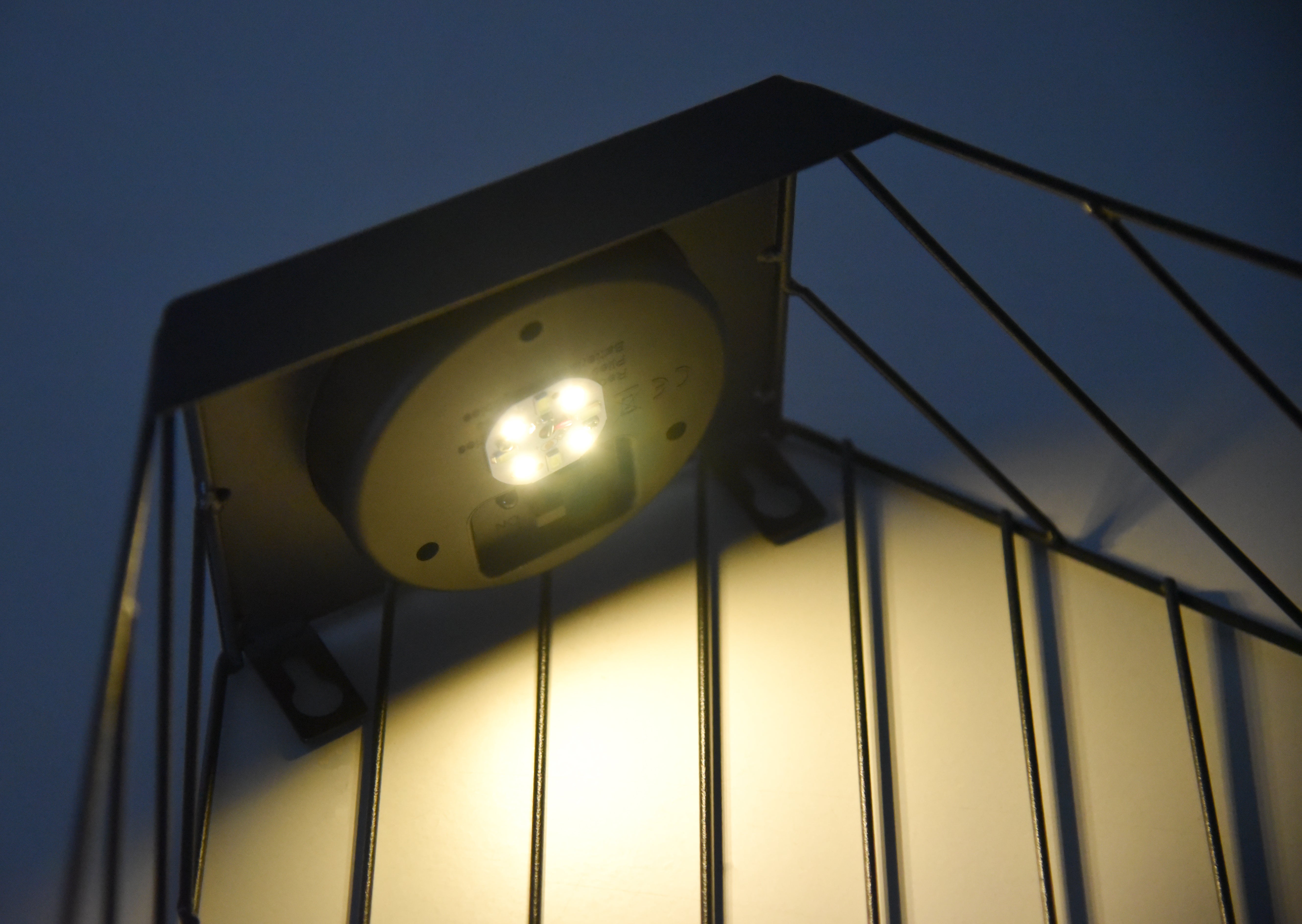 Solar-Pflanzregal AMARA 2er-Set Blumenregal mit Licht Pflanzentreppe modern Garden Pleasure