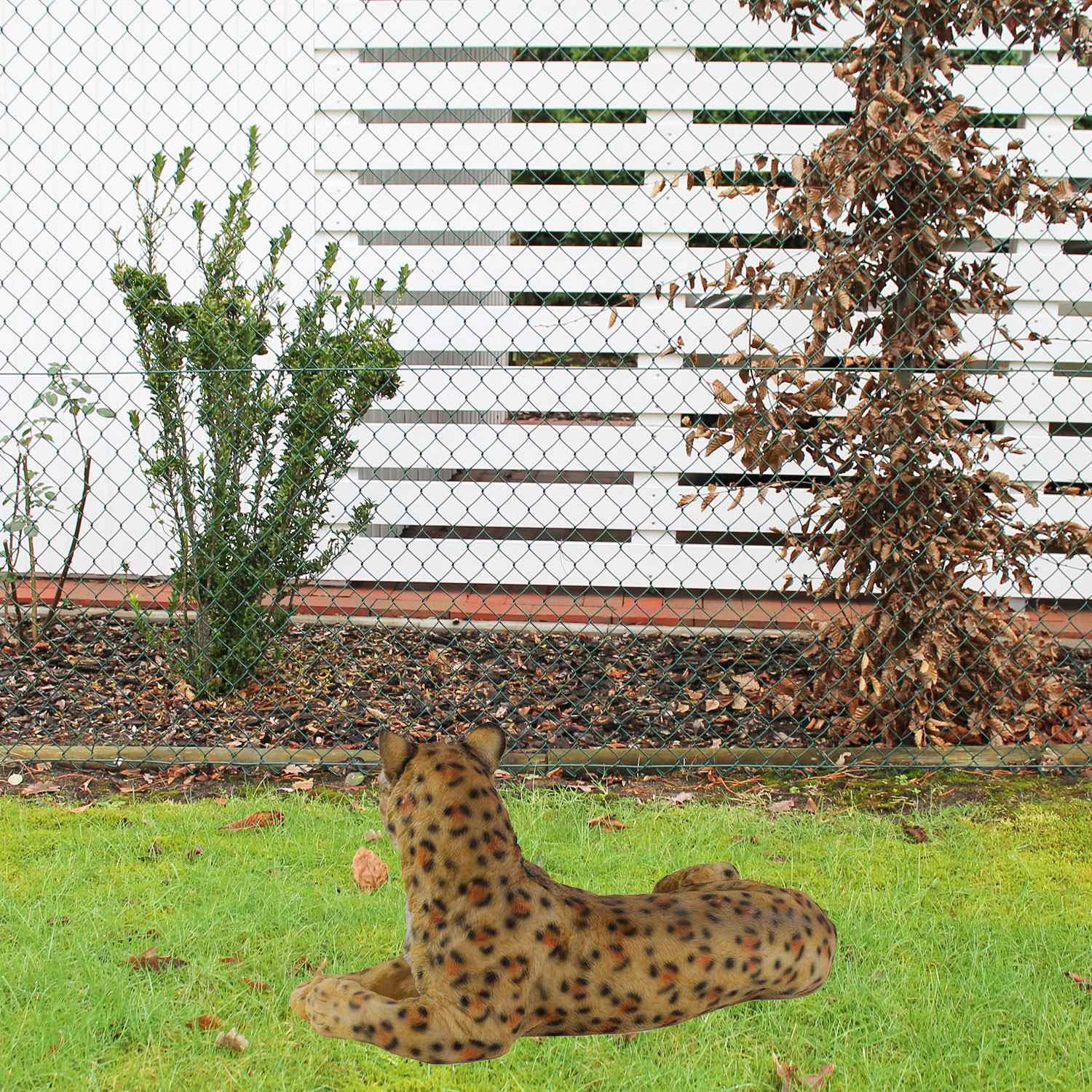 Lebensechte Panther Figur liegend – Handbemalte Deko für Haus & Garten | 53 cm | Deko Panther