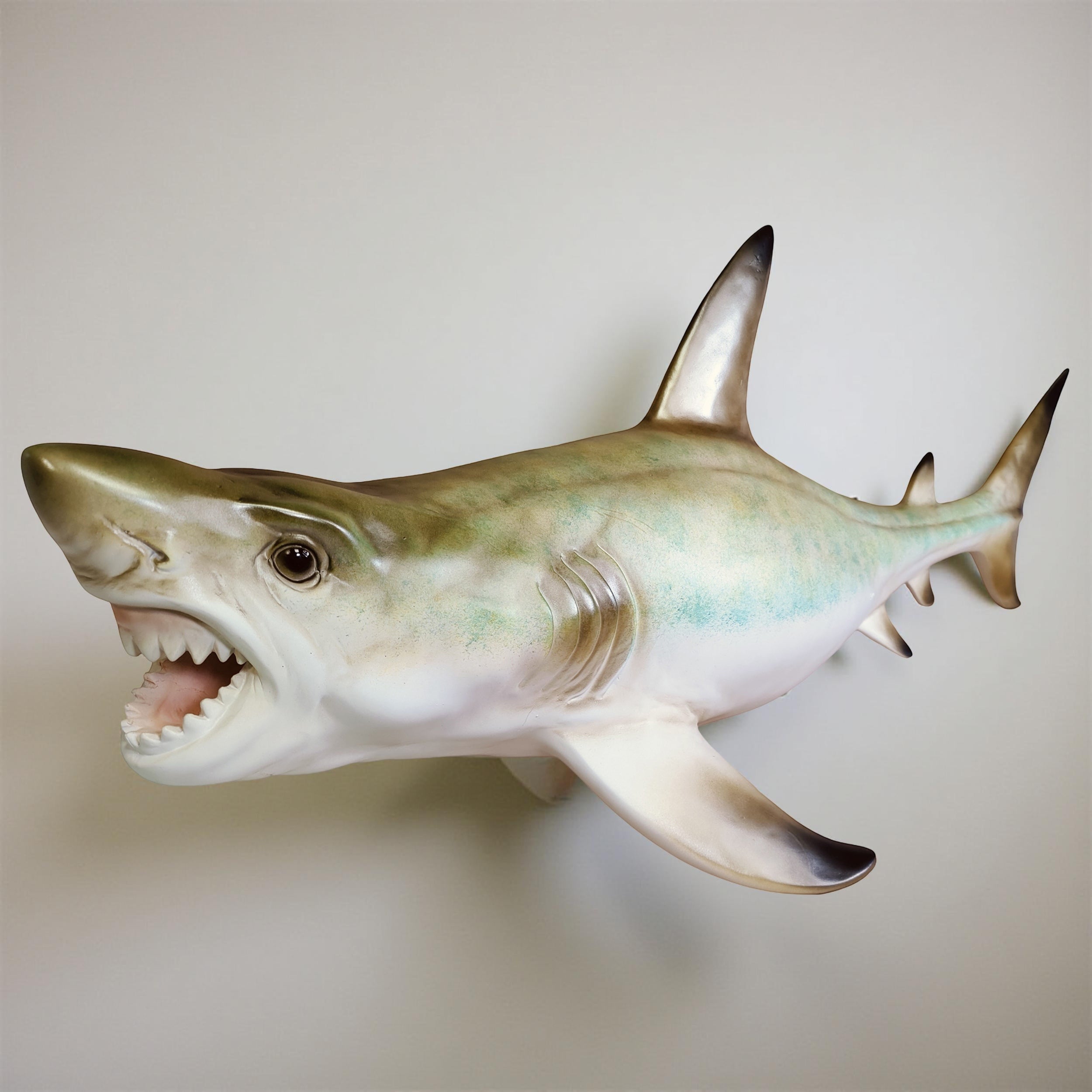 Hai Figur groß Deko Haifisch maritime Dekoration für Wohnzimmer & Gastronomie Hai Deko