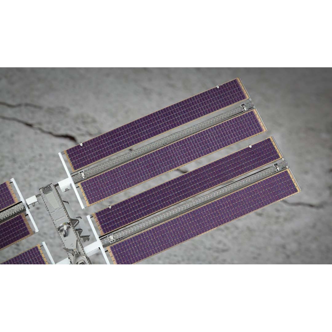 Metal Earth ISS Premium Series International Space Station (ISS) ICX140 Modellbausatz Puzzle DIY Bausatz präzise gelasert stabil langlebig