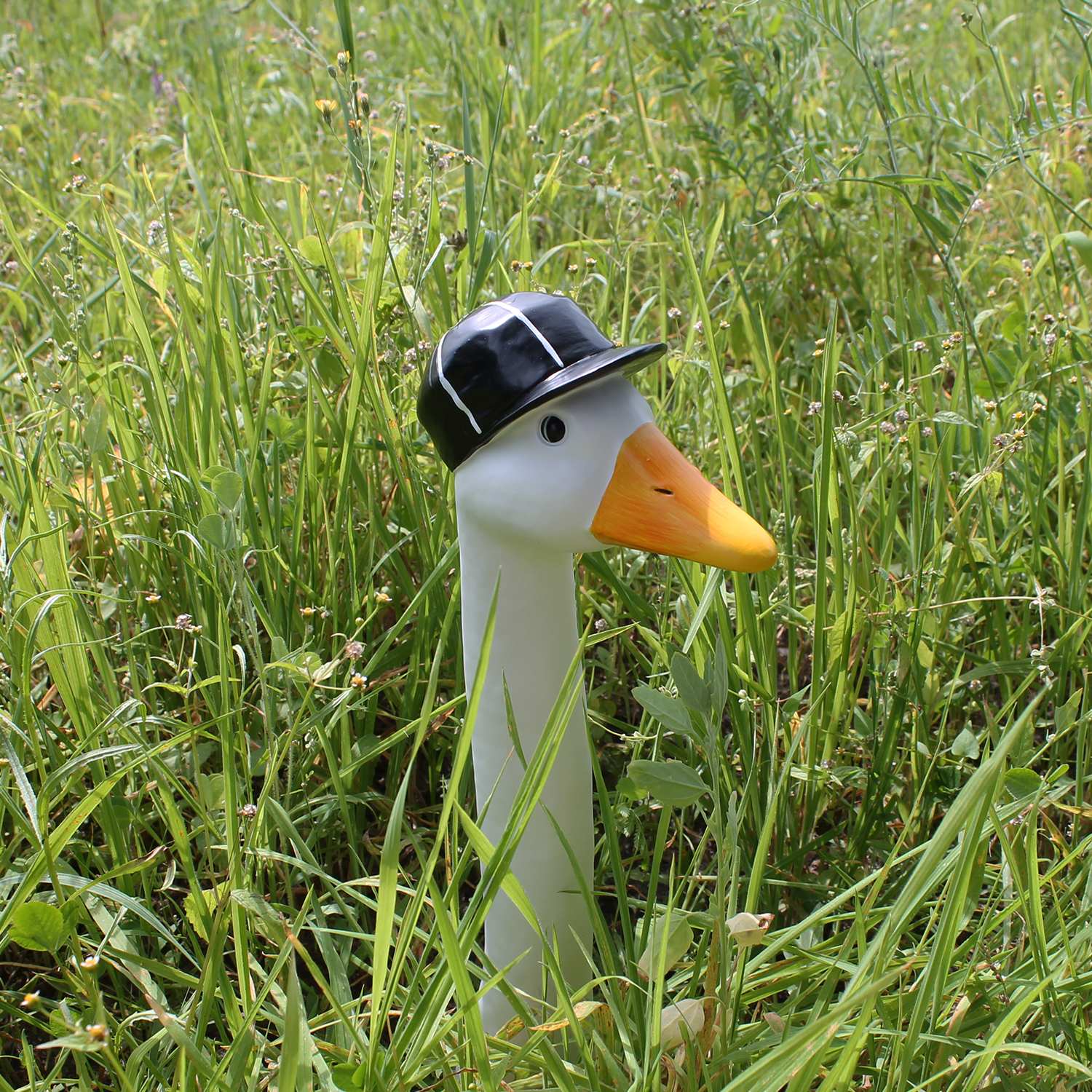 Gartenfigur Gans mit Cap Gänsehals Gänsekopf Gartenstecker Lustige Deko Gänse für den Garten