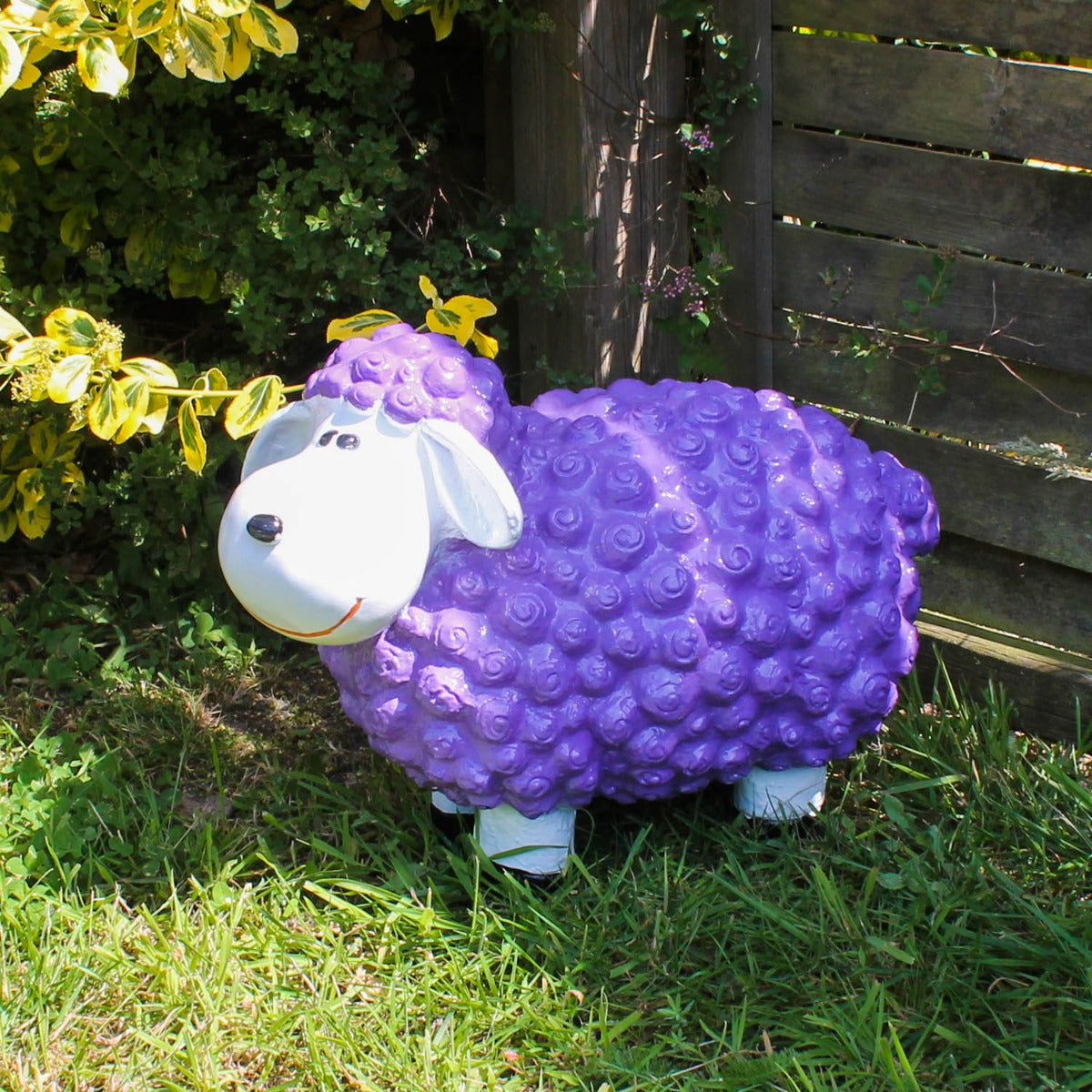 Buntes Deko Schaf "Helma" lila Gartenfigur Schaf Dekofigur Schaf lustige Schafe