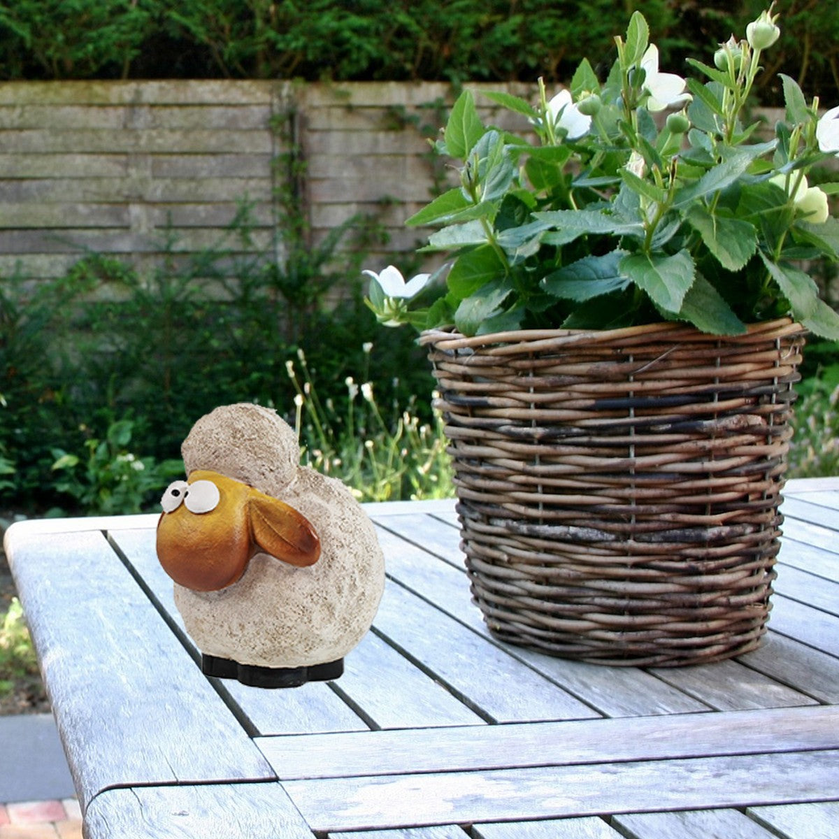 colourliving Deko Schaf Figur Polly schielend Deko Schaf klein Dekofigur Schaf