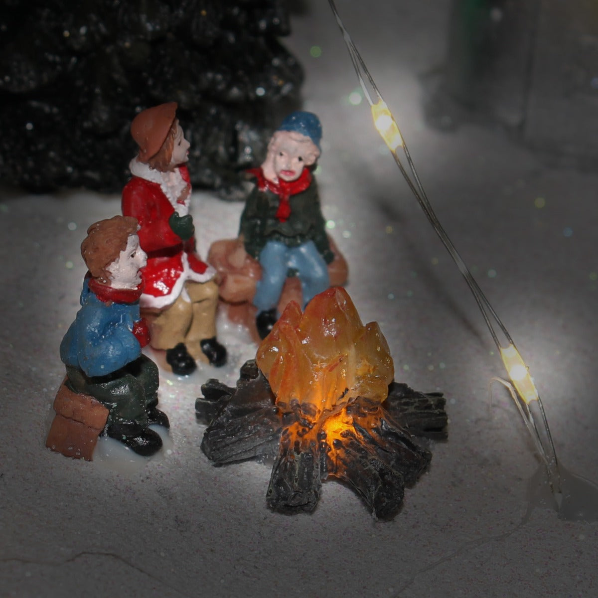 Weihnachtsstadt beleuchtet verschneites Weihnachtsdorf beleuchtet Weihnachtscamping LED Weihnachtsstadt