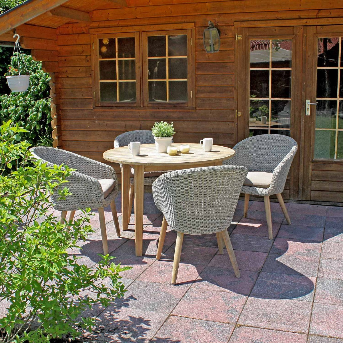 Garden Pleasure Gartentisch Arvada - Runder Gartentisch Holz aus Akazie FSC 100%, brushed-wash Finish, 110x75 cm - Ideal für Garten & Terrasse