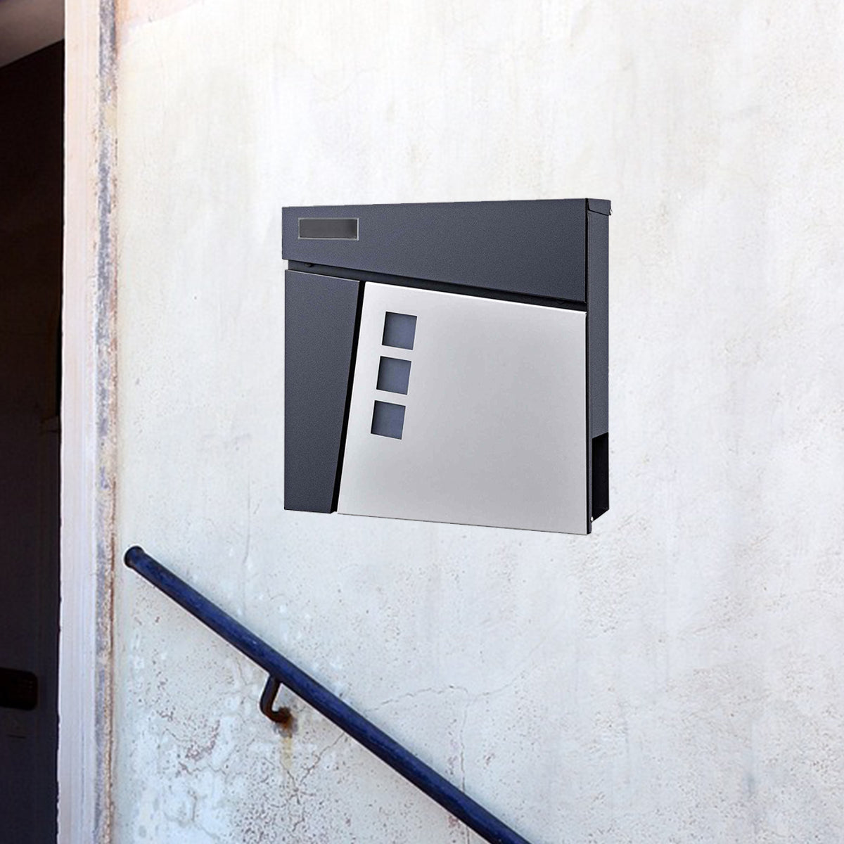 Briefkasten anthrazit mit Zeitungsrolle aus Metall mit Namensschild