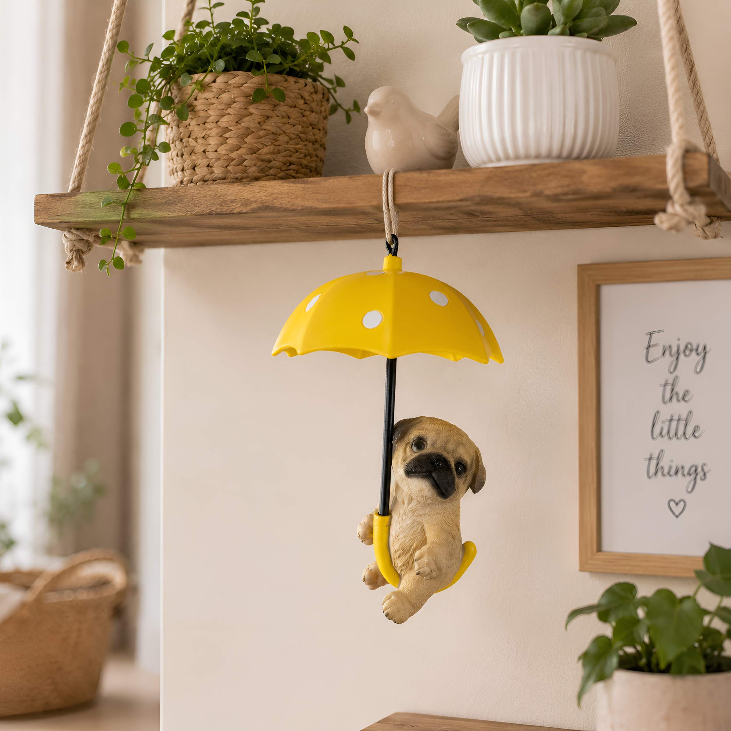 Hängedeko Tierfigur mit Regenschirm - Fenster Hängedeko für Garten mit Biene oder Hunde Figuren