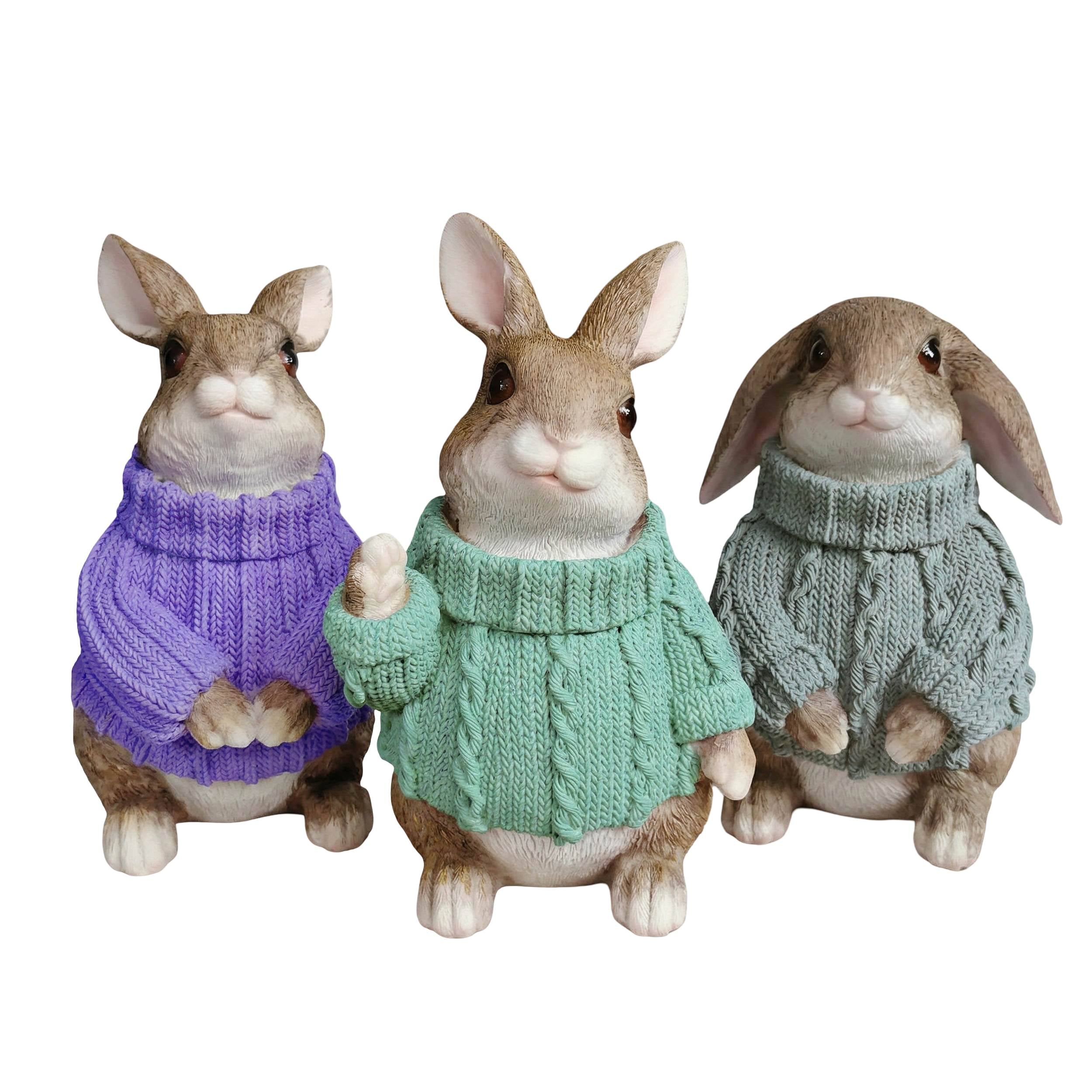 Deko Hase im Pullover als Deko Osterhase - Hasenfigur sitzend für Osterdeko oder Gartenfigur Hase in verschiedenen Farben