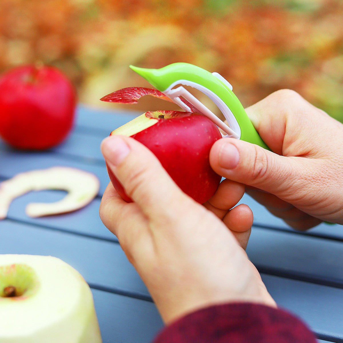 Tescoma Keramik-Schäler VITAMINO mit Längsklinge – Obst- und Gemüseschäler