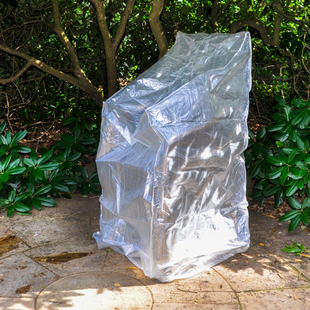 Schutzhülle für Gartenstühle Stapelstühle aus robusten PE mit Ösen, Gartenstühle Abdeckung XL (65x65x110/150cm)
