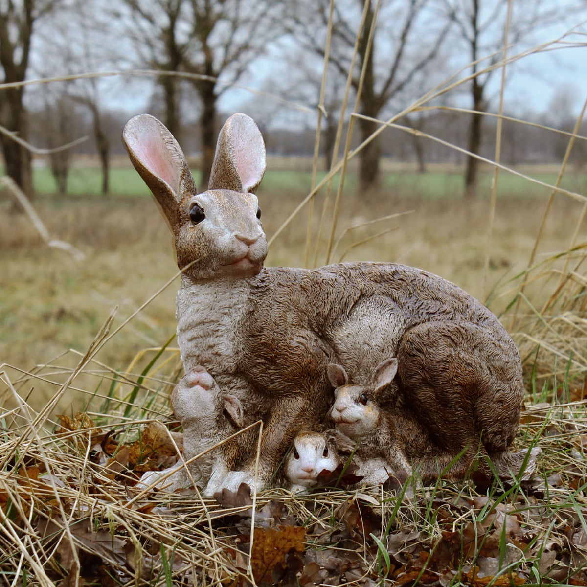Dekofigur Hase Häsin Claudia mit Jungen Kaninchen Figur lebensecht Osterhasen Deko Gartenfigur Hase