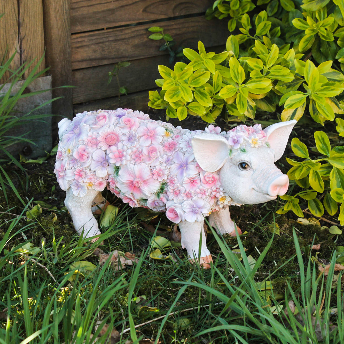 Frühlings-Gartenflagge Von Dyrenson – Niedliches Schwein Mit Sonnenblumen & Schmetterlingen