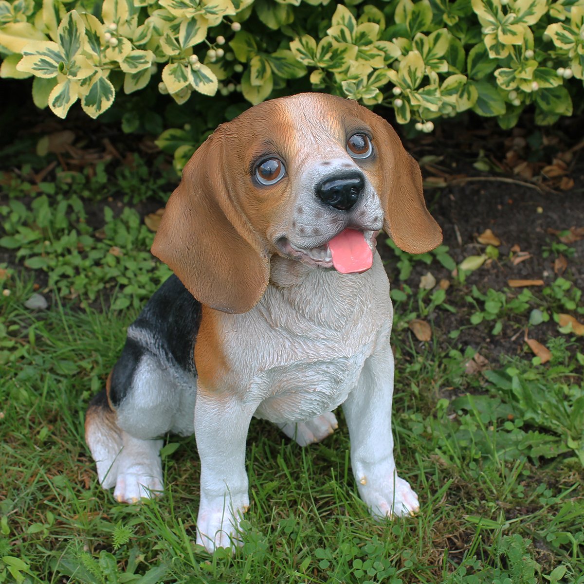 Beagle Figur sitzend Hundefigur lebensecht Hundefiguren für den Garten